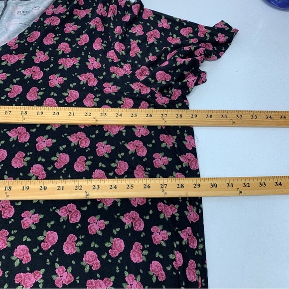 Torrid Top Woman 6X Super Soft  Jersey Knit Black Pink Floral Short Sleeve Tunic - Picture 7 of 8